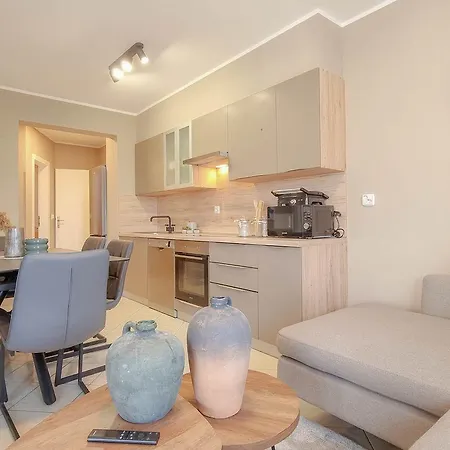 Apartman Traumhaftes Mit Tollem Lounge-bereich, Steingrill, Waschmaschine, Klima