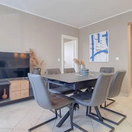 Apartman Traumhaftes Mit Tollem Lounge-bereich, Steingrill, Waschmaschine, Klima *